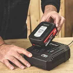 Trend T18S/CH6A 18V Li-Ion TXLi 6Ah Fast Charger -Power Tool Batteries Shop 936VV A2